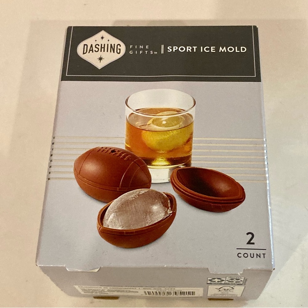 New Dashing Gifts 2 Flexible Silicone Sport Football Ice Molds